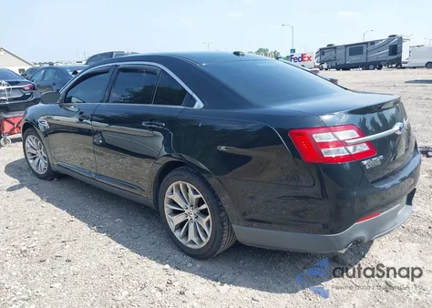 2013 Ford Taurus Limited z USA, uszkodzony, nr VIN 1FAHP2F88DG105542